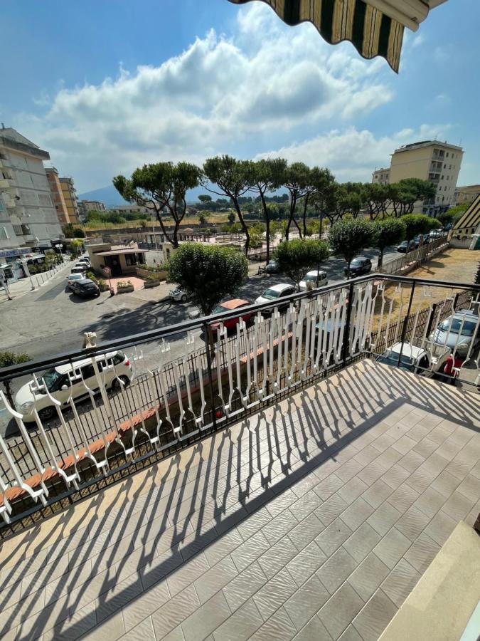 Madras Apartment San Giorgio a Cremano Exteriör bild